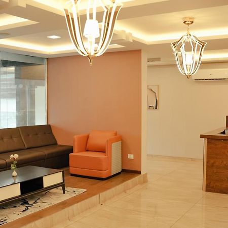 Esquina Residency Hotel Kochi ภายนอก รูปภาพ