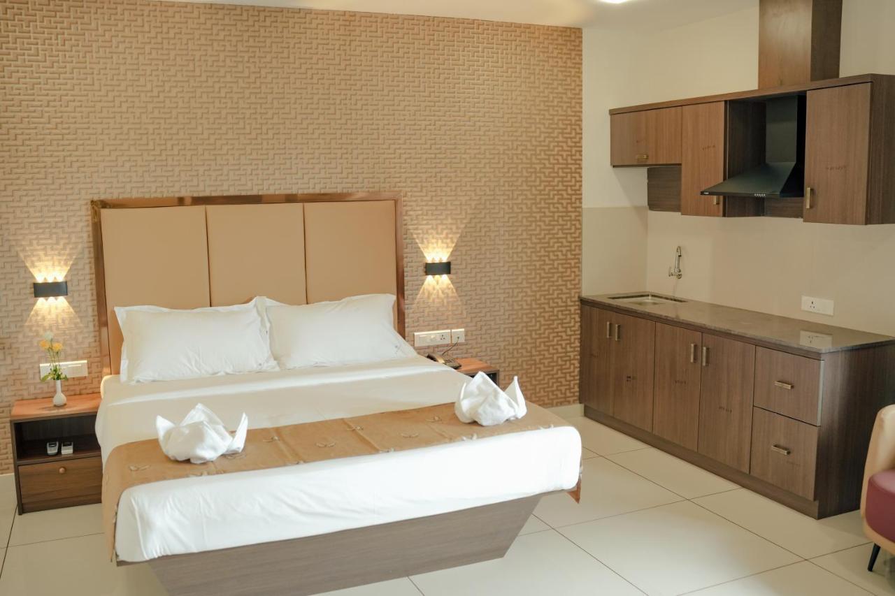 Esquina Residency Hotel Kochi ภายนอก รูปภาพ