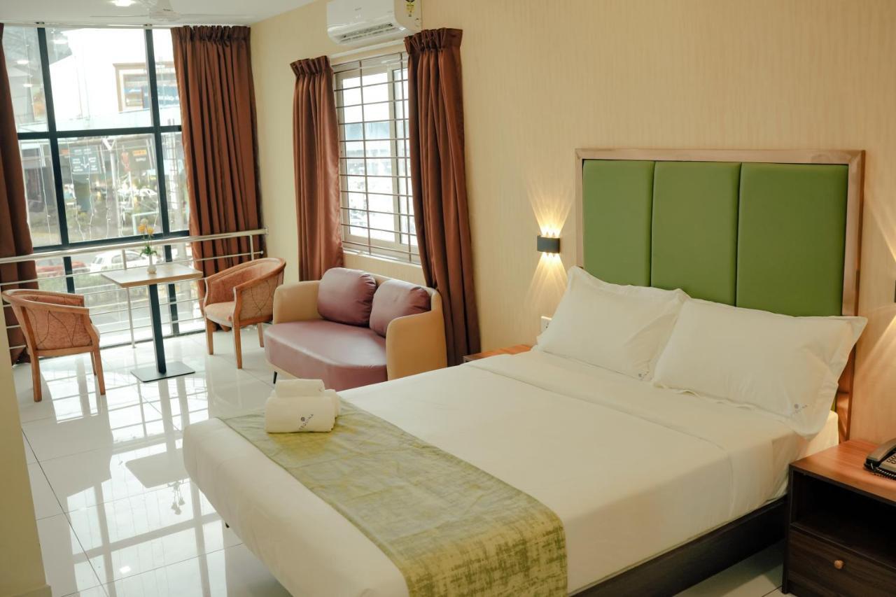 Esquina Residency Hotel Kochi ภายนอก รูปภาพ