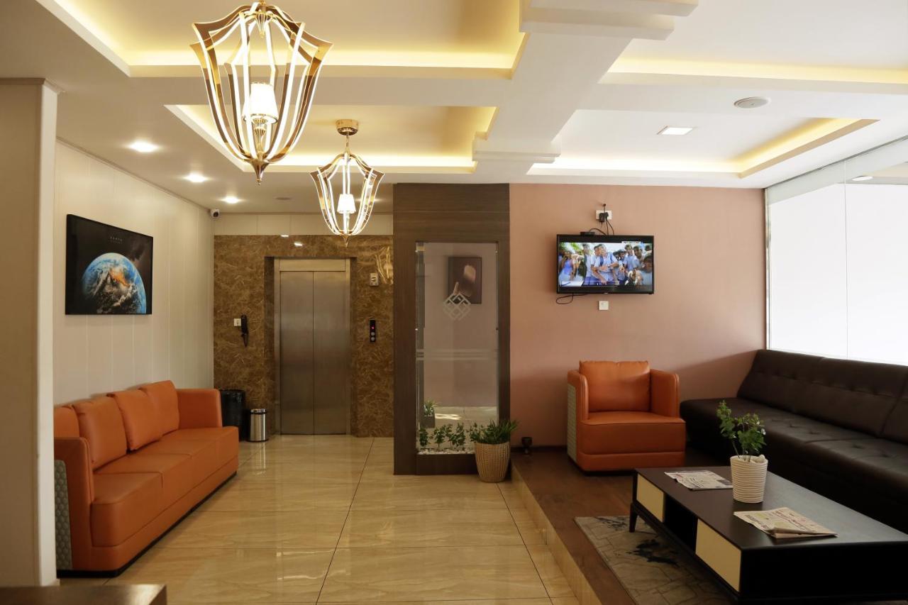 Esquina Residency Hotel Kochi ภายนอก รูปภาพ