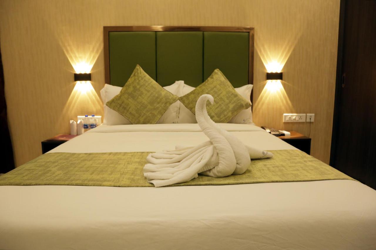 Esquina Residency Hotel Kochi ภายนอก รูปภาพ