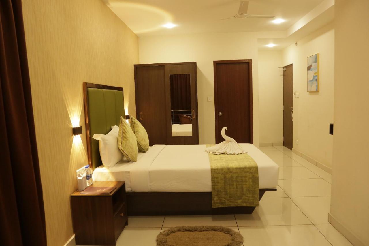 Esquina Residency Hotel Kochi ภายนอก รูปภาพ