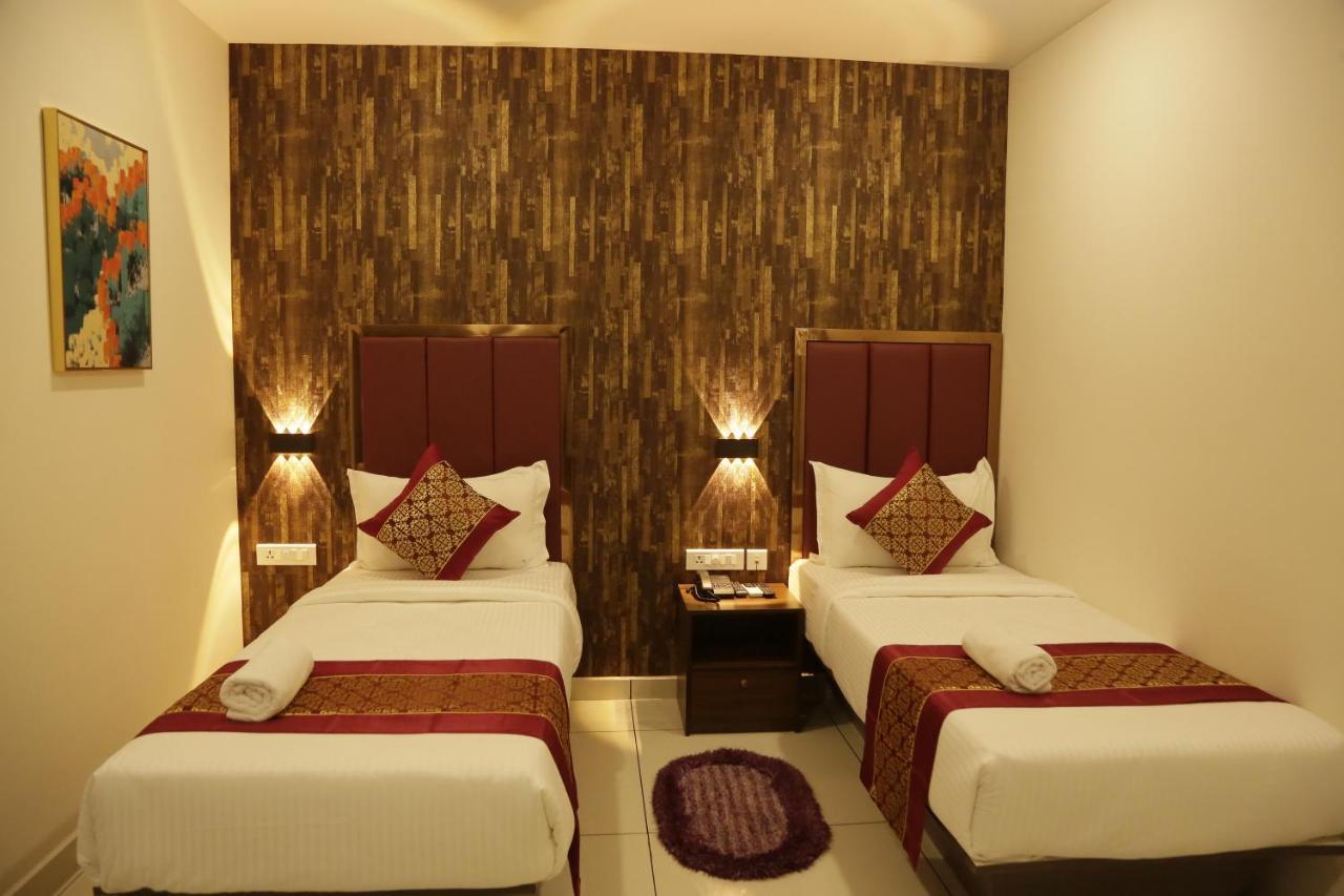 Esquina Residency Hotel Kochi ภายนอก รูปภาพ